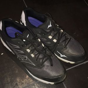 Men’s Mizuno Baseball Cleats. Used once
